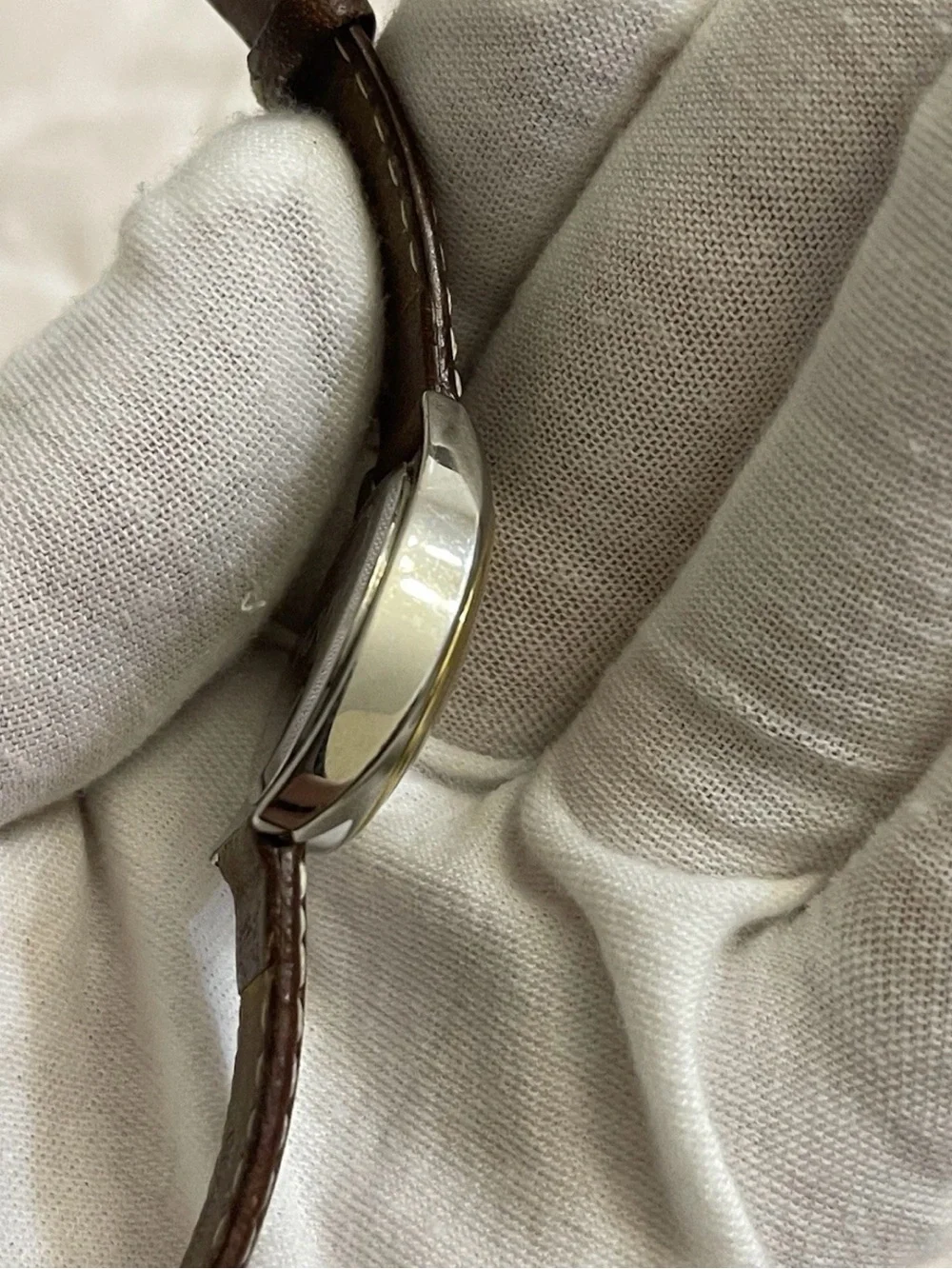DKNY NY-9015 Womens Watch Two Tone Silver Gold Stainless Leather Quartz Analog